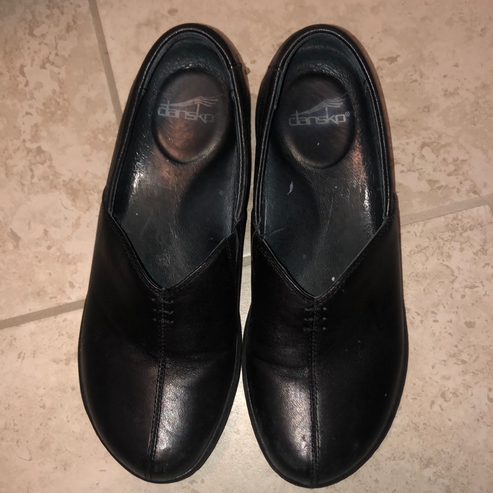 Black dansko size 38 shoes good condition